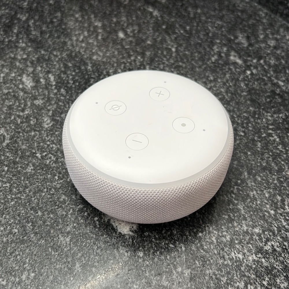 Amazon Echo Dot (3rd Gen)